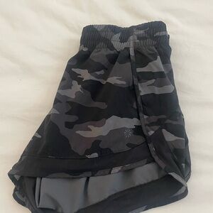 Athleta Mesh Racer Run shorts 4 inch